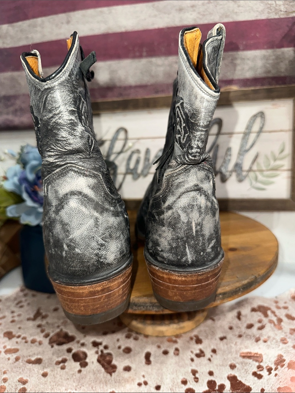Lucchese Black Distressed Leather Floral Embroidered Ankle Booties - Picture 3 of 11